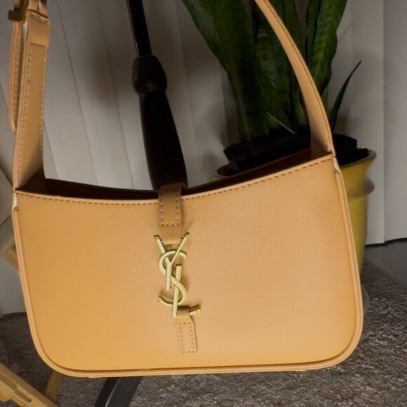 Mini Puffer bag - Picture 2 of 11